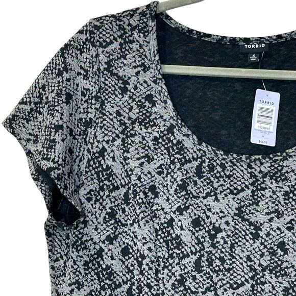 Torrid Double Knit Skater Dress Textured Snake Print Gray & Black Women's 4X NWT - Picture 6 of 11
